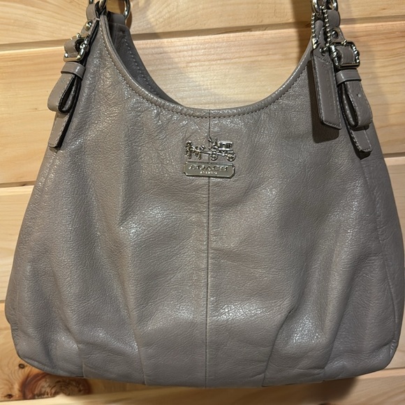 COACH 16503 Madison Maggie Gray Taupe Leather Multi Pocket Shoulder Purse - Picture 1 of 15